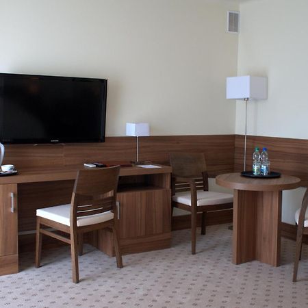 Hotel Termy Palacowe Naleczow Luaran gambar