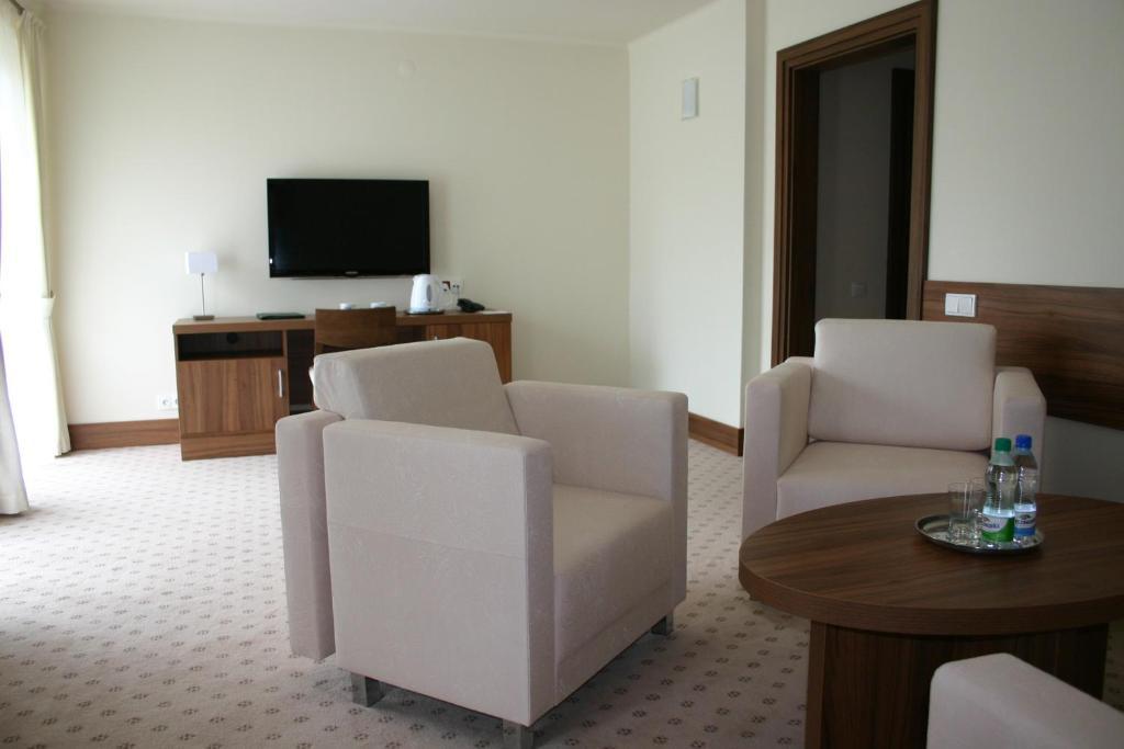 Hotel Termy Palacowe Naleczow Bilik gambar