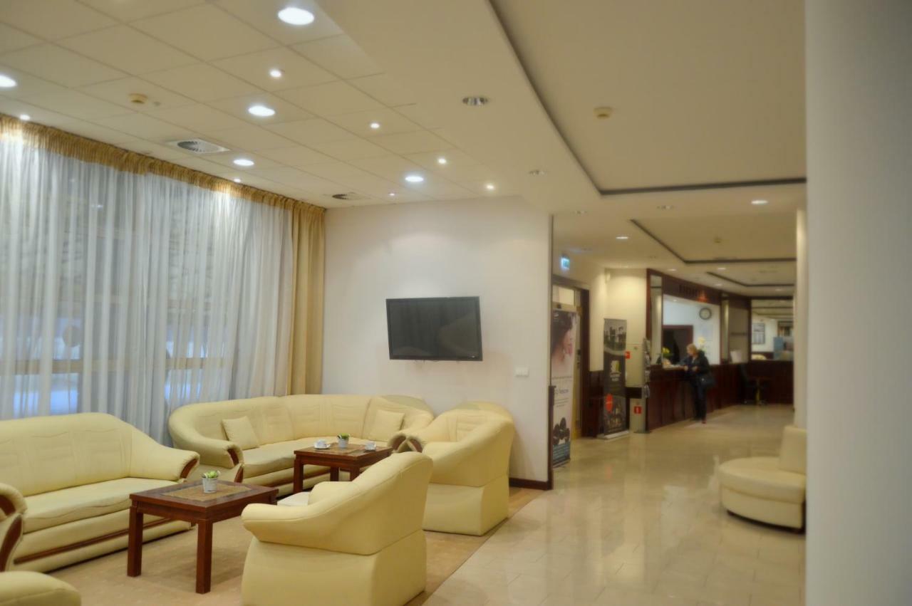 Hotel Termy Palacowe Naleczow Luaran gambar